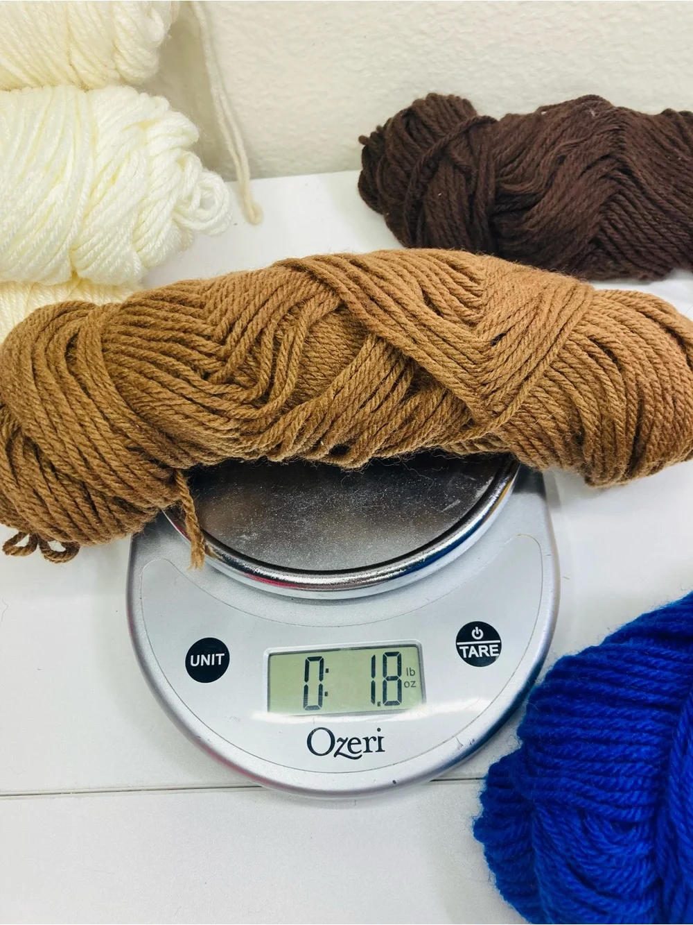 🐱 🐶. ~1.7oz Tagged and Untagged Vintage Yarn Skeins